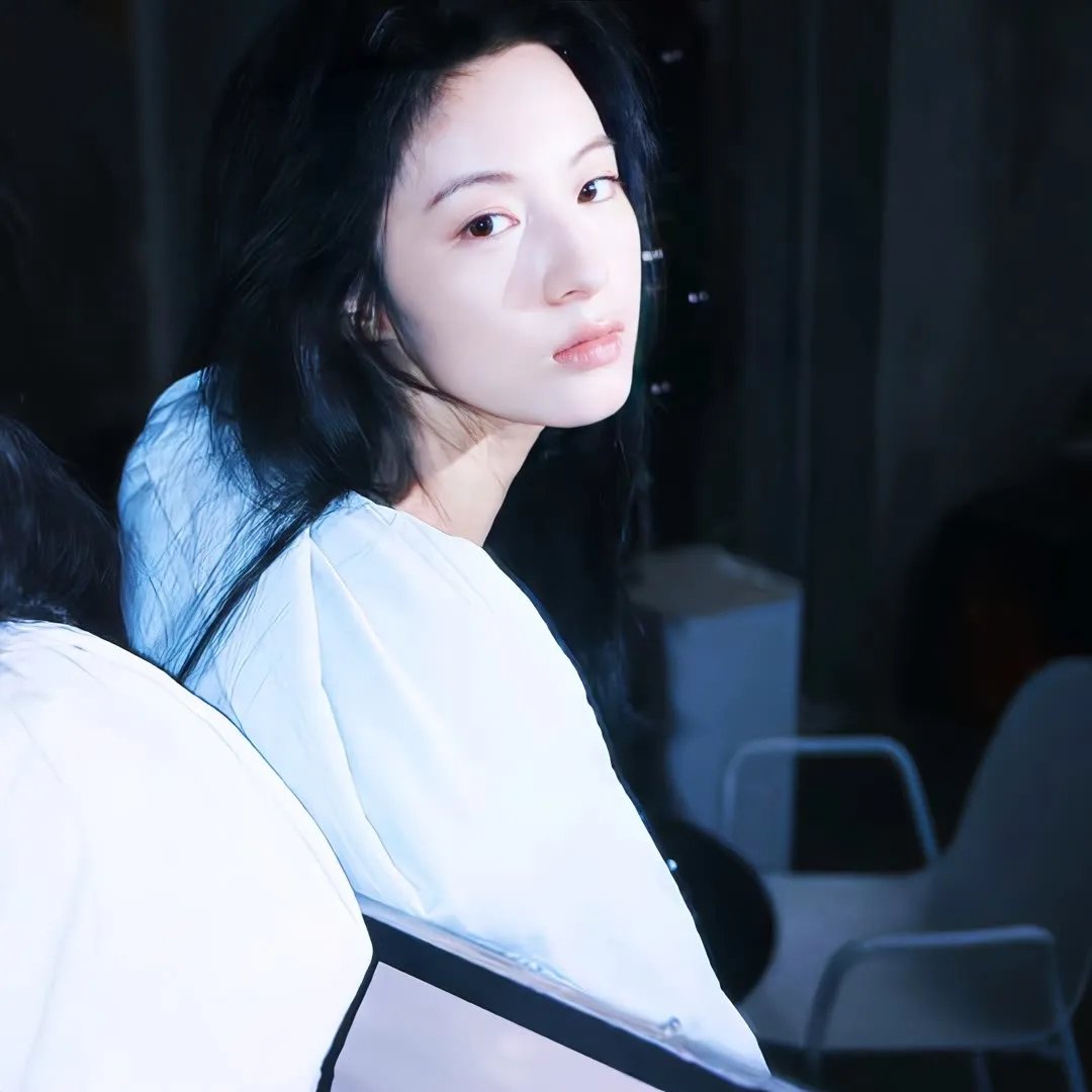 爱在闪电下